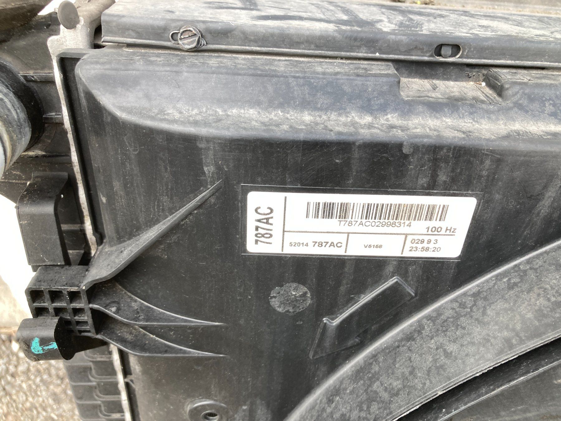 Jeep Tutti pezzi di ricambio auto: Kühlerpacket von einem Jeep Grand Cherokee 3.0 CRD – Usato da Cham venduto da WB2223 1
