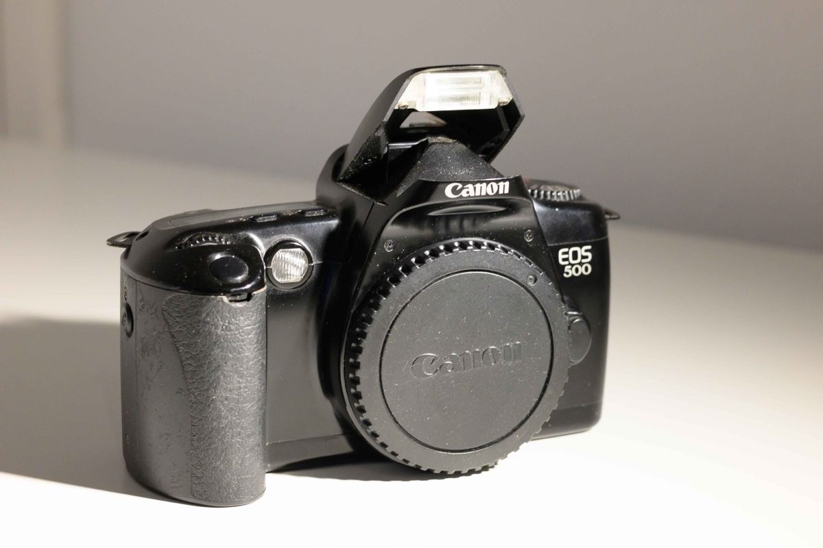 Canon Kamera: Canon EOS 500 analogue camera – Gebraucht aus Zürich von htk_62ln 8