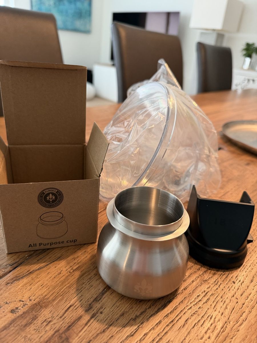 Macchine per caffè & Macchine per espresso: Set Eureka Libra Kaffeemühle (Bohnenbehälter,Cup,Aufsatz) – Nuovo e nell'imballaggio originale da Effretikon venduto da Bibjana