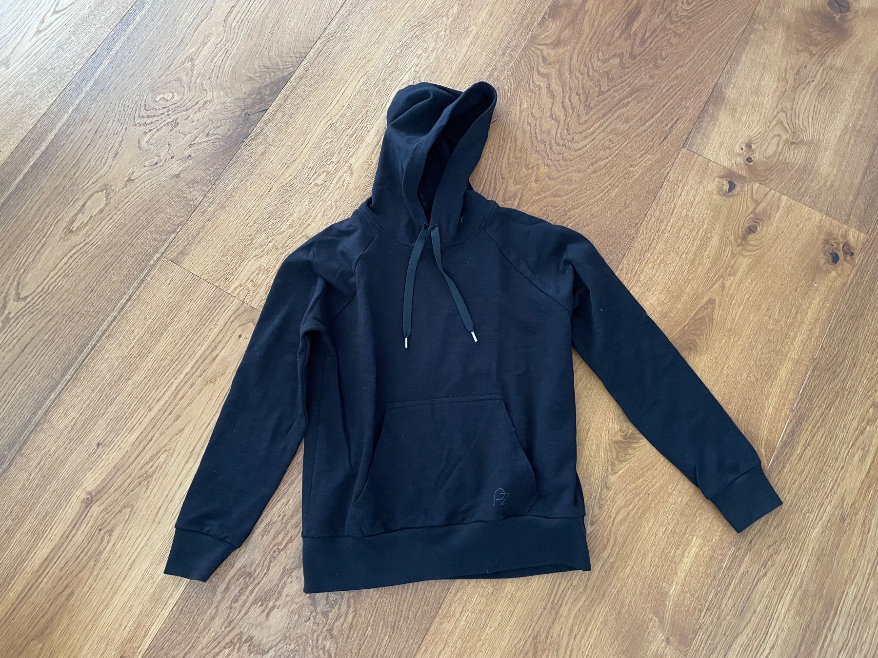 Pullover & Sweatshirts: Mädchen Hoodie – Gebraucht aus Seewen von dvh05