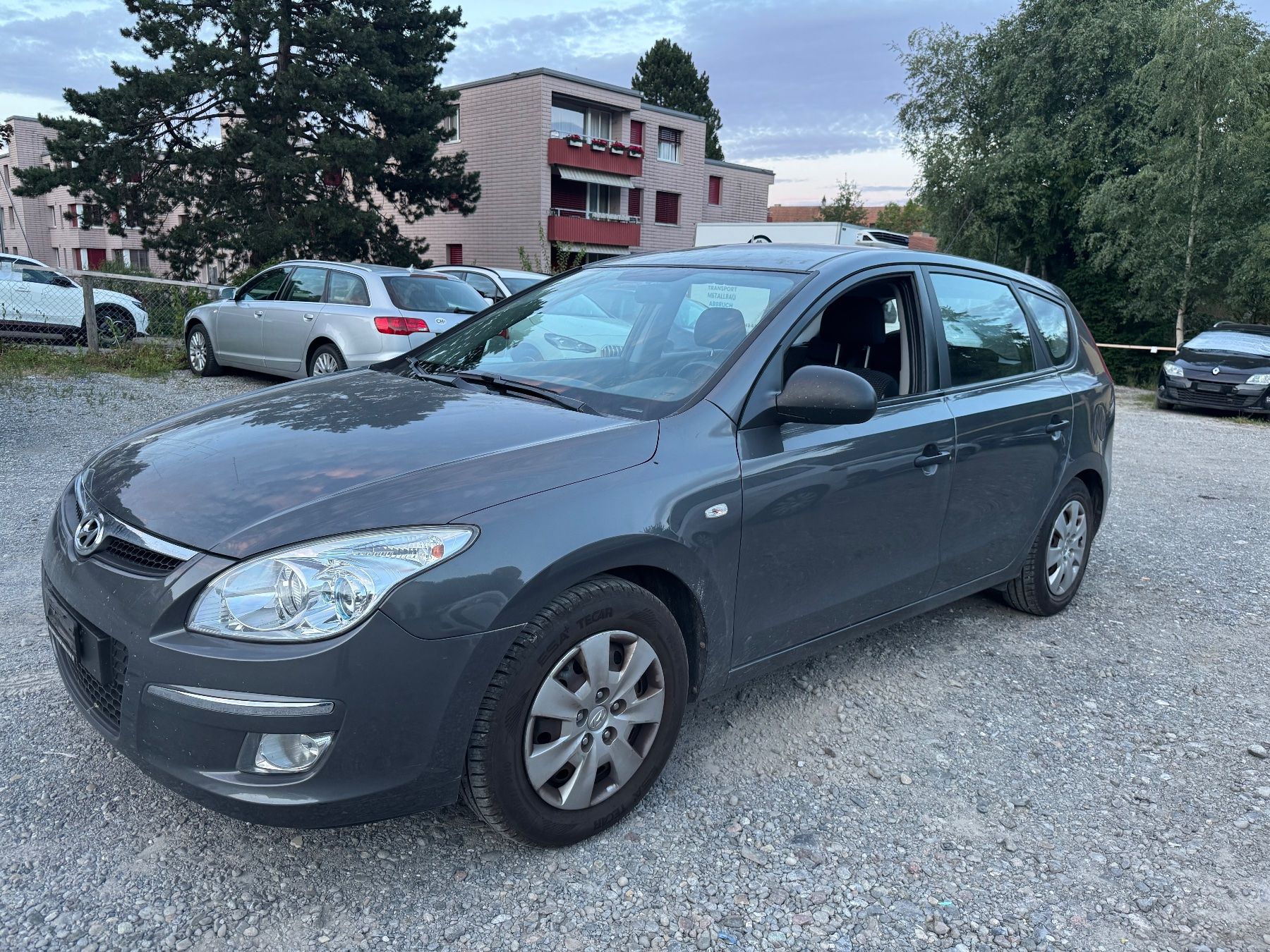 Hyundai Autos: HYUNDAI i30 1.6 CW – Gebraucht aus St. Gallen von AutoSG 1