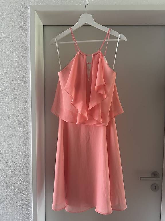 Vestiti: Abendkleid von Swing Gr. XS/S Coral – Usato da Neukirch (Egnach) venduto da JTSilvana