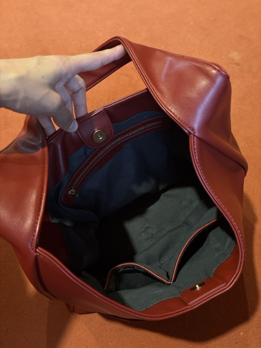Borse da donna: Neue Handtasche – Nuovo (secondo la descrizione) da Affoltern am Albis venduto da tam_5vn5 2