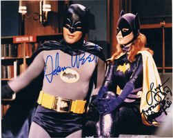 BATMAN Adam West 1928-2017 & Yvonne Craig 1937-2015 Autogram