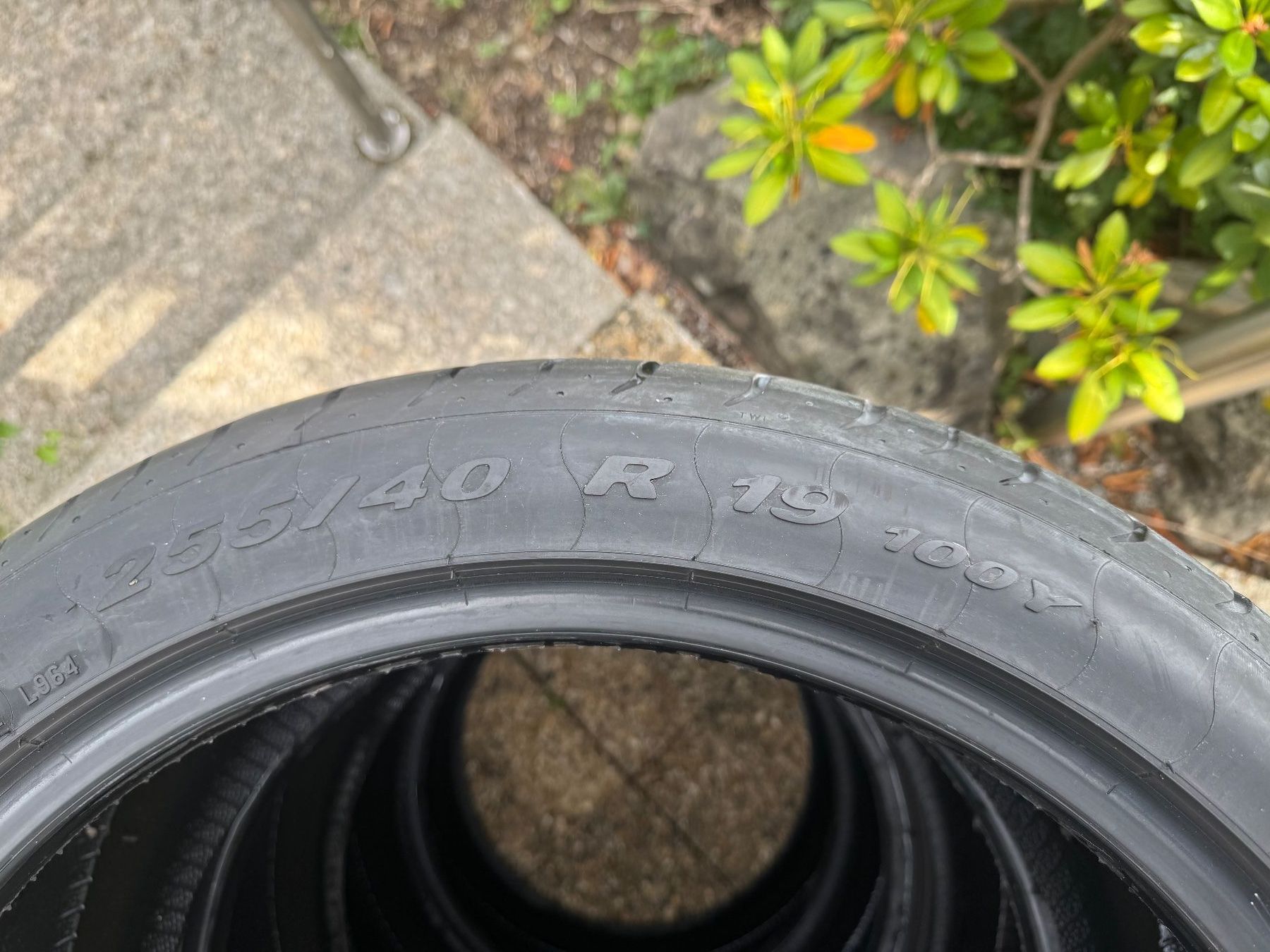 Pirelli Pneus & Kompletträder: Sommerpneu – Gebraucht aus Wädenswil von Glastar01 1