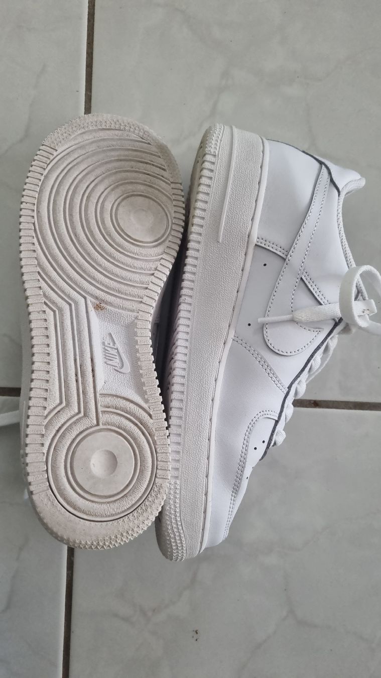 Nike Scarpe da uomo: Weisse Nike Air Force 1 Sneakers – Nuovo (secondo la descrizione) da Winterthur venduto da cecii.mo 2