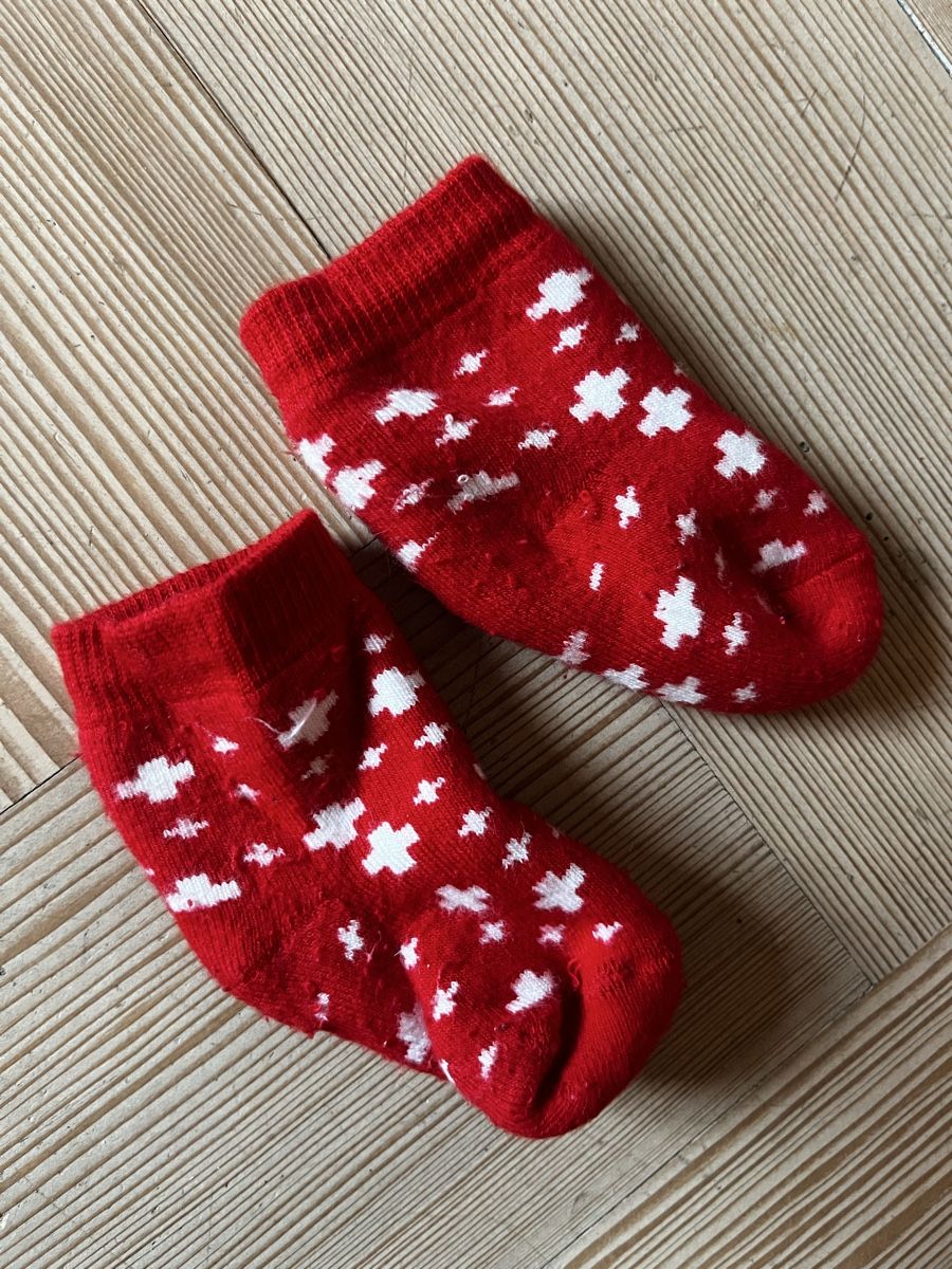 Calze per bambini: 1. August Babysöckli 50/56 – Nuovo (secondo la descrizione) da Horgen venduto da adrigas