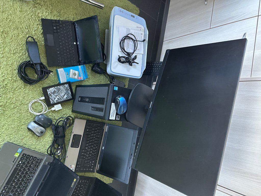 PCs: Konvolut Computer Laptops 27" Bildschirm Drucker usw. – Gebraucht aus Brunnen von 23068 2