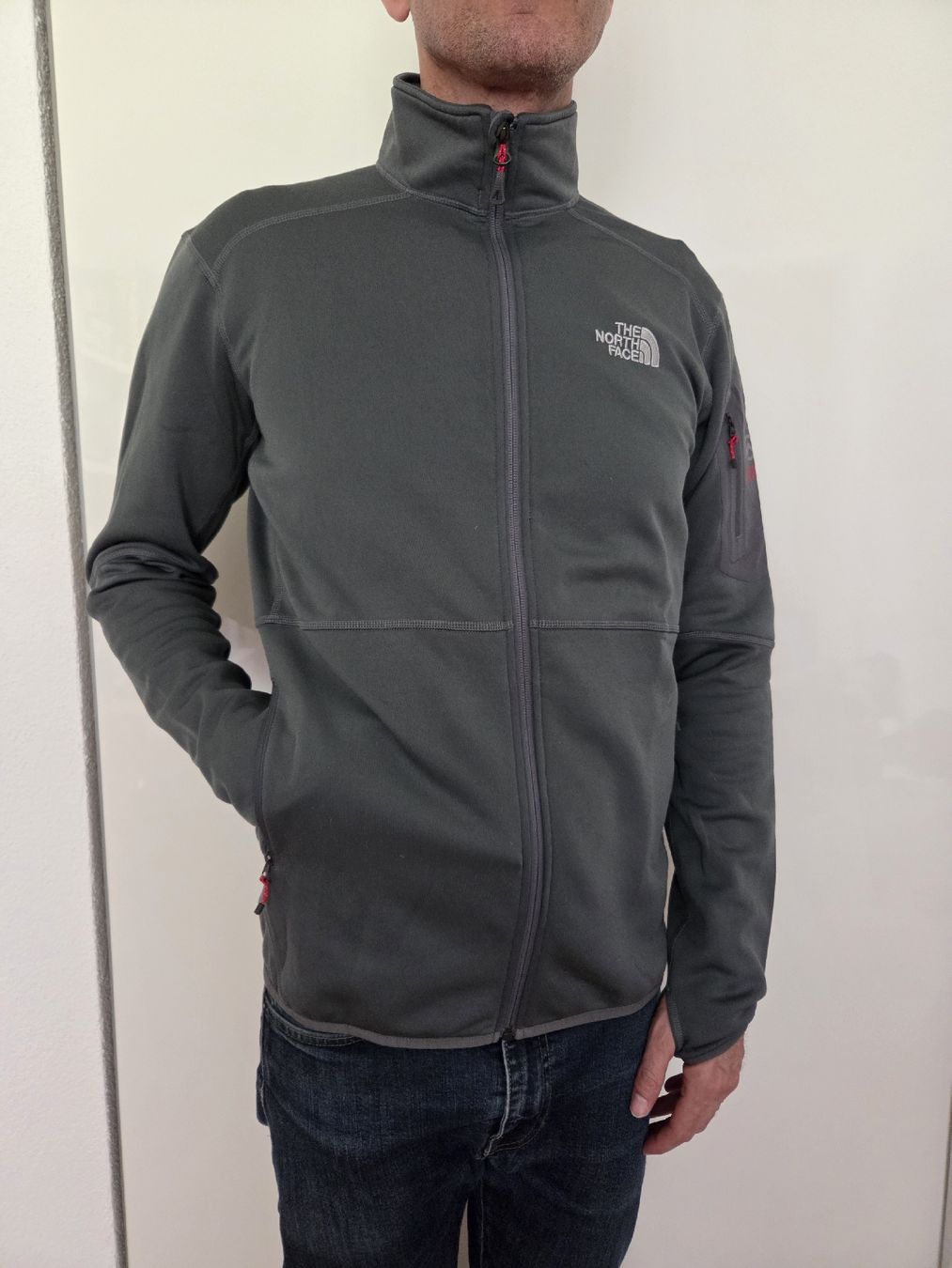 Jacken: the north face sweather  – Neu (gemäss Beschreibung) aus Zollikon von Dania.Fischer