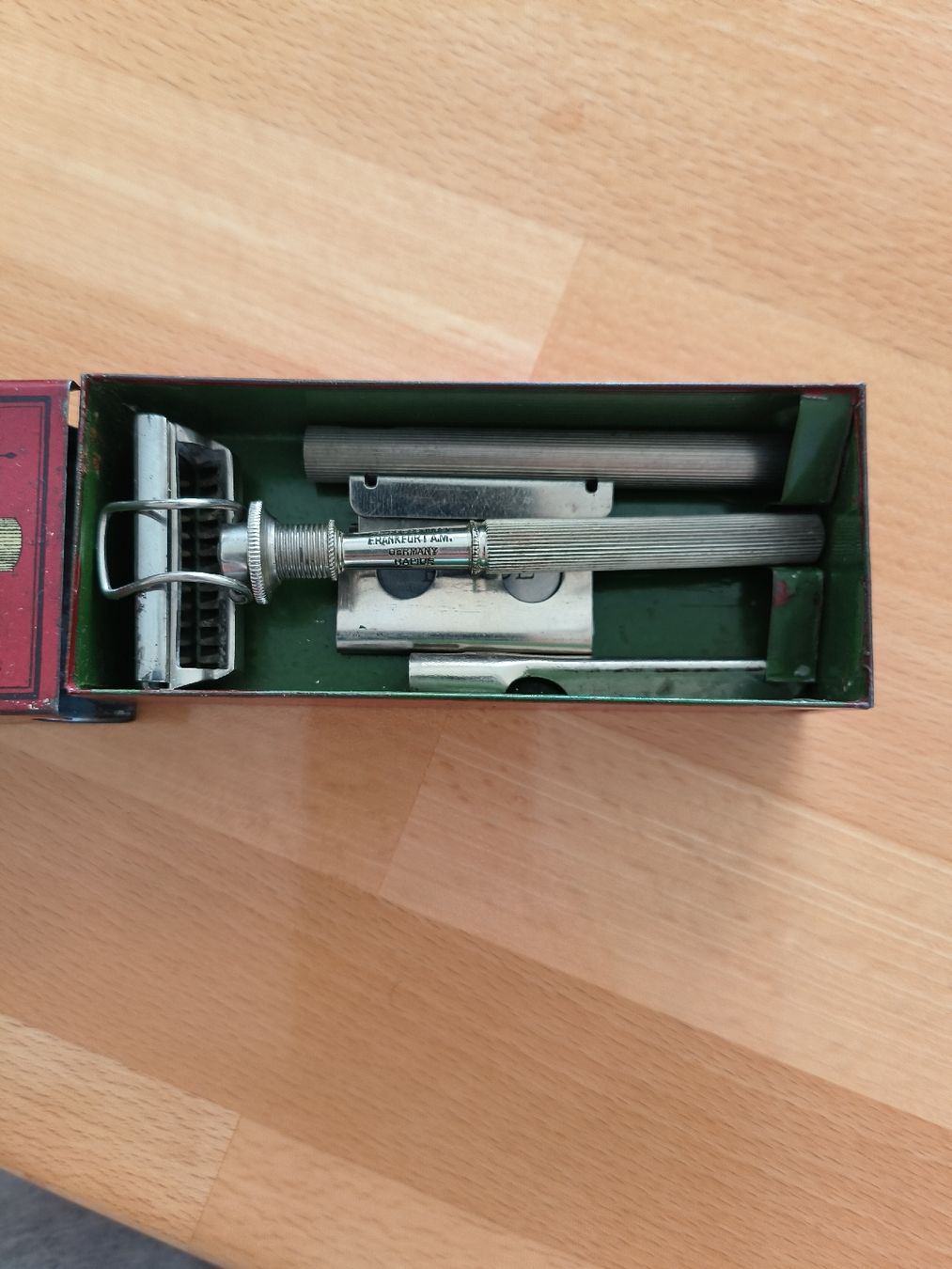 Rasierapparate & Rasierklingen: Rapide Sicherheits-Rasierer mit Box Metall Silber gebraucht – Gebraucht aus Aesch BL von Machsbesser 2