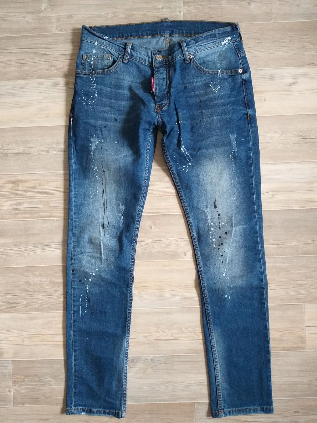 Dsquared2 Jeans: DSQUARED2 Jeans taille / Grosse 33 – Usato da Cossonay-ville venduto da Super-Price-Quality