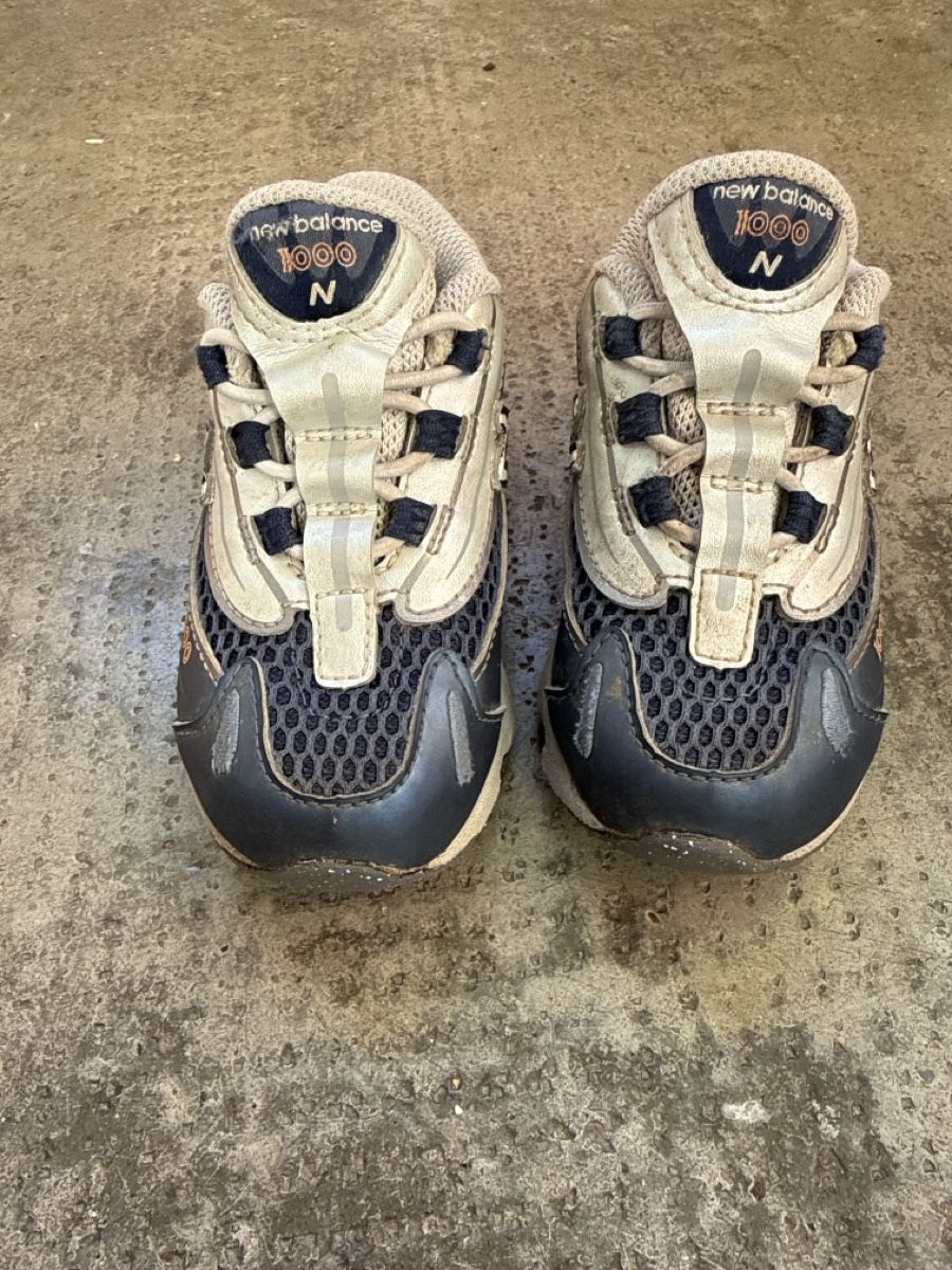 New Balance Scarpe per ragazzi: New Balance 1000, Gr. 23 – Usato da Basel venduto da vita108