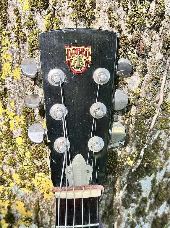Strumenti musicali: DOBRO OMI 33D  1972  Ex. Steve Howe Yes – Usato da Carouge GE venduto da Domblo 3