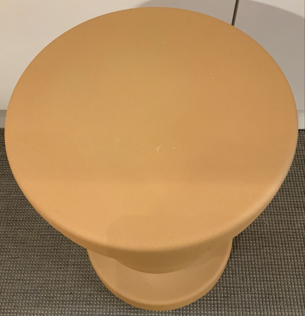Tables: Table d’appoint Forms sable – D'occasion à rolle par Tontonjulot 2