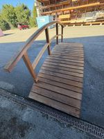 Gartenbrücke aus Holz für den Teich gebrauchter Zustand