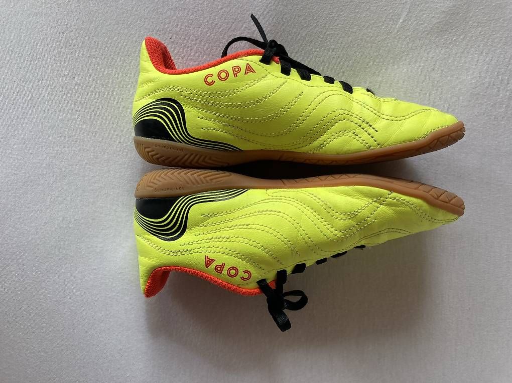 Chaussures garçon: Hallenschuhe Adidas Copa, 32 – D'occasion à Haldenstein par meladin 1