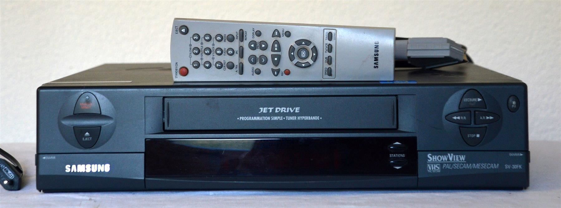 Samsung Registratori: Videorecorder VHS Samsung SV-30FK magnétoscope – Usato da Collonges venduto da arashee 2