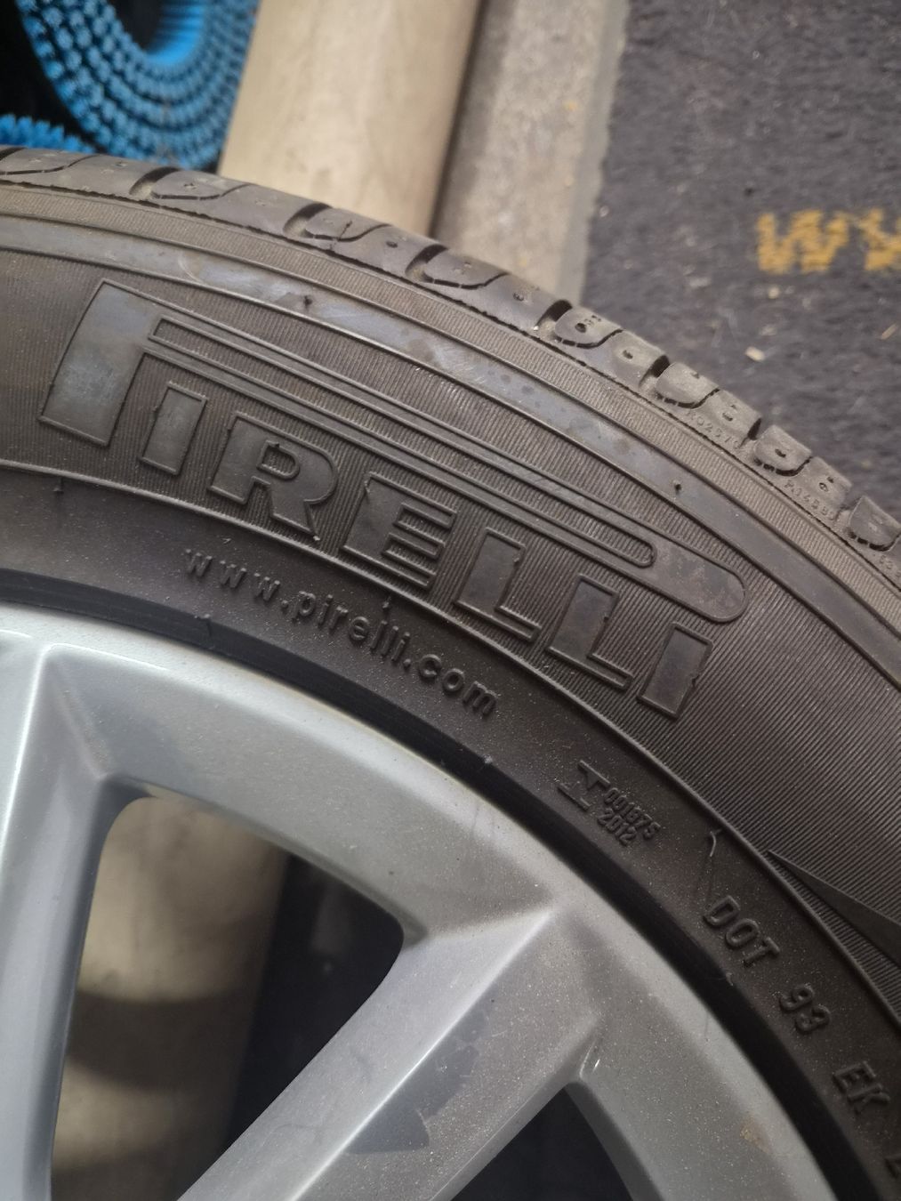 Audi Pneus & Roues: Audi Kompletträder 17 Zoll – D'occasion à Bützberg par PAG-PNEU 5