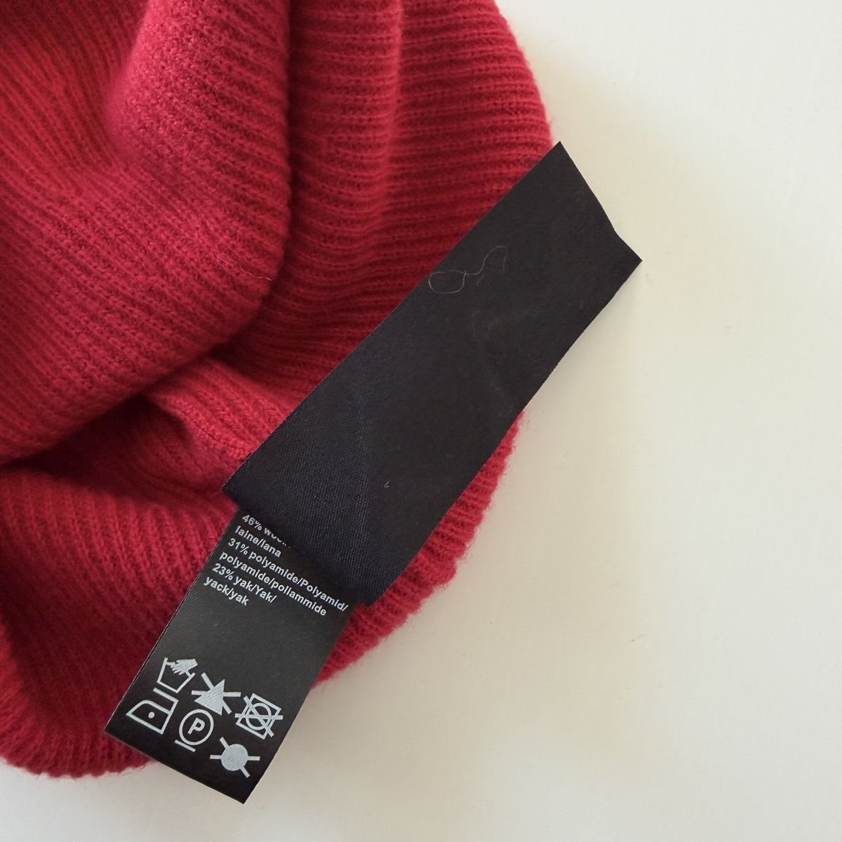 Rundholz Copricapi, berretti & cappellini: RUNDHOLZ new knitted cap – Nuovo (secondo la descrizione) da Freienbach venduto da Avviivva_Shop 5