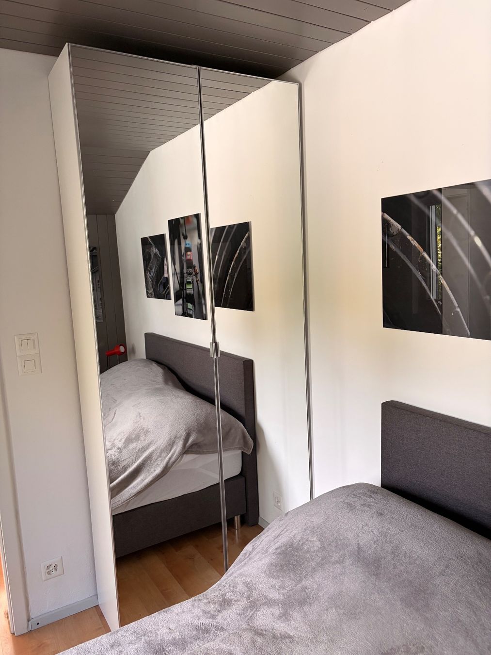 Ikea Armadi: Wardrobe mirrored doors with drawers 200cm width good con... – Usato da Vira (Gambarogno) venduto da HansAugustin
