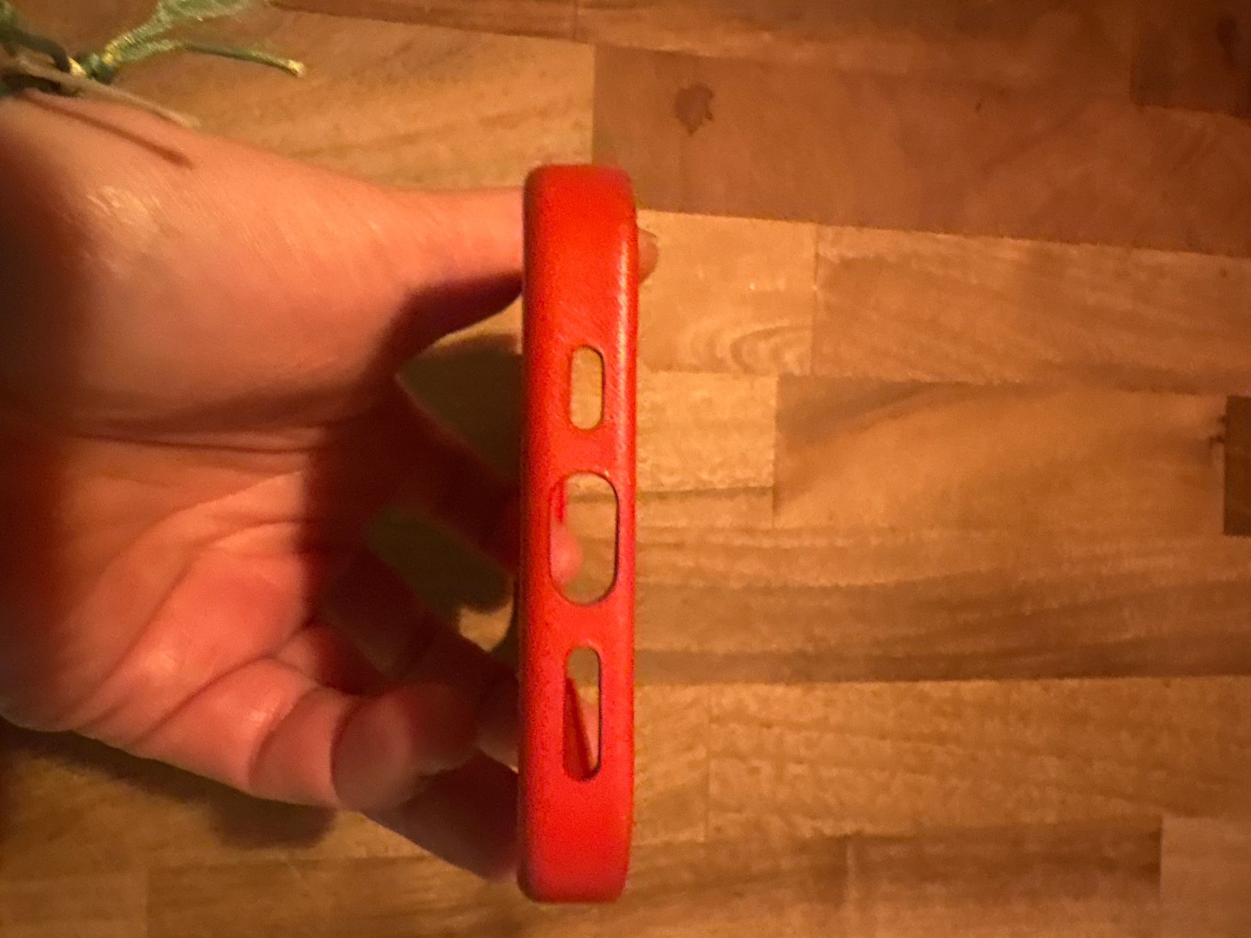 Apple Cover & Protezioni schermo: Apple Leder Case iPhone 12 Pro MagSafe rot mit Packung – Usato da Zürich venduto da DealQueen2000 1