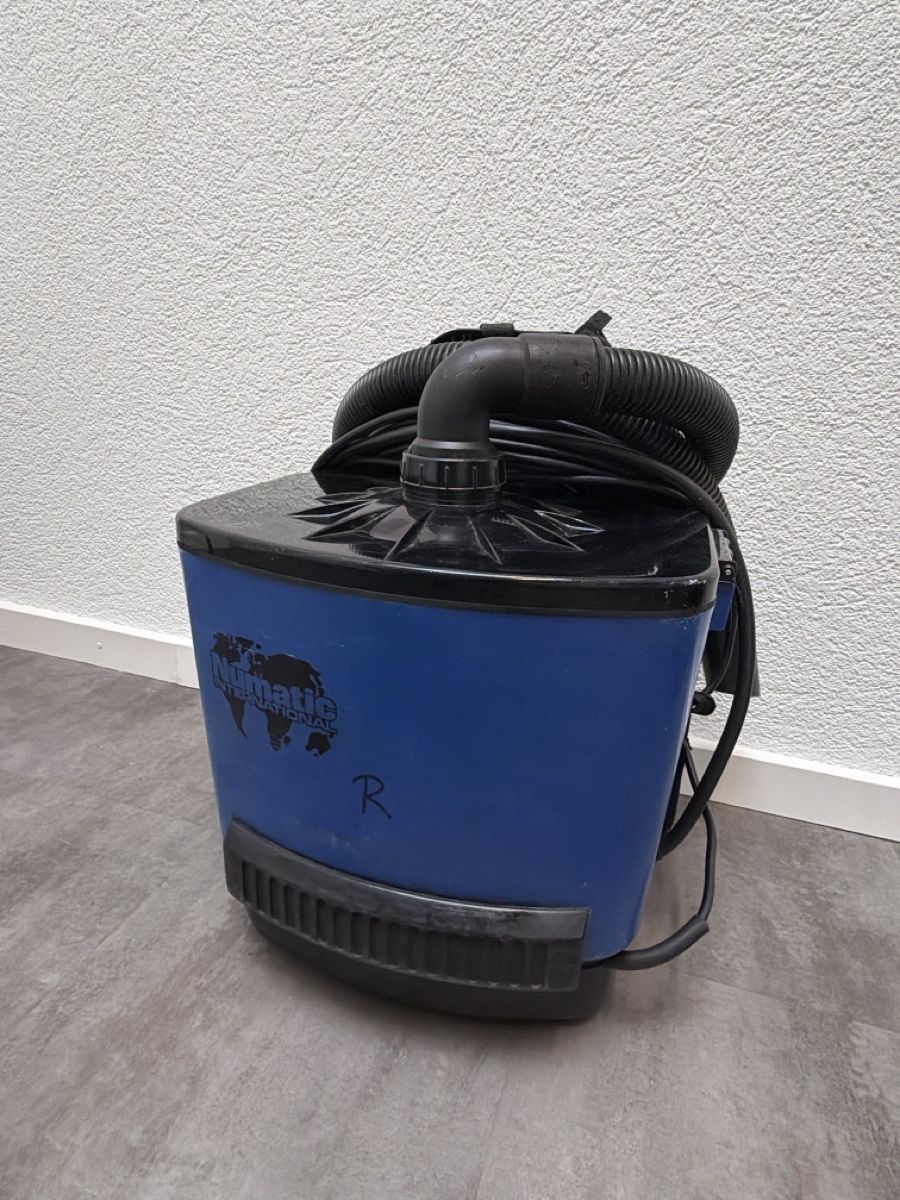 Aspirapolveri & Accessori: Rückenstaubsauger – Usato da Oberengstringen venduto da Lbd_12