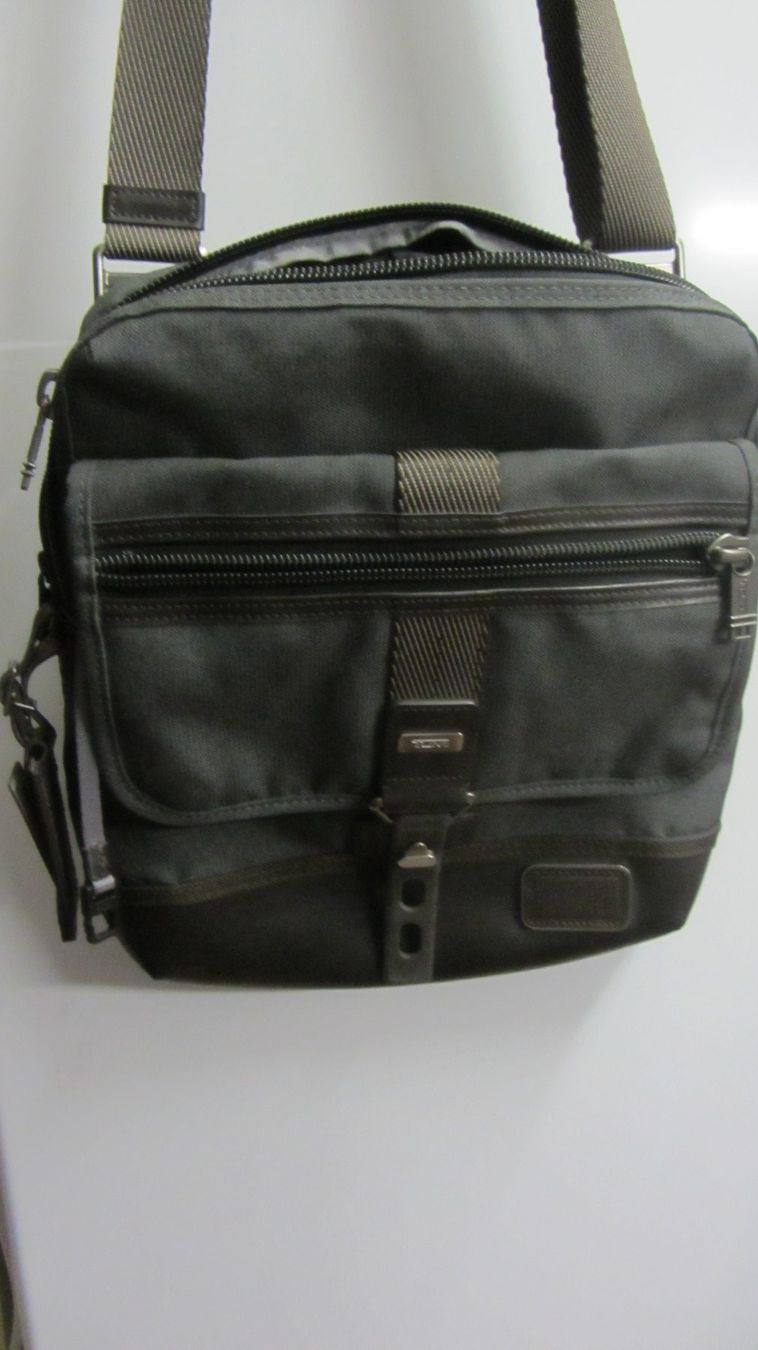 Tumi Borse: TUMI Tasche – Nuovo (secondo la descrizione) da Zürich venduto da bigboss