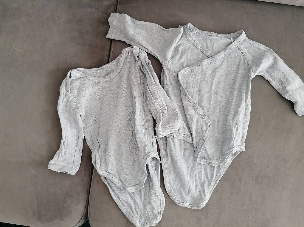 Lotti & Set di vestiti: Langarmbodies Baby Grösse 68 – Usato da Oberglatt ZH venduto da Chaeferly