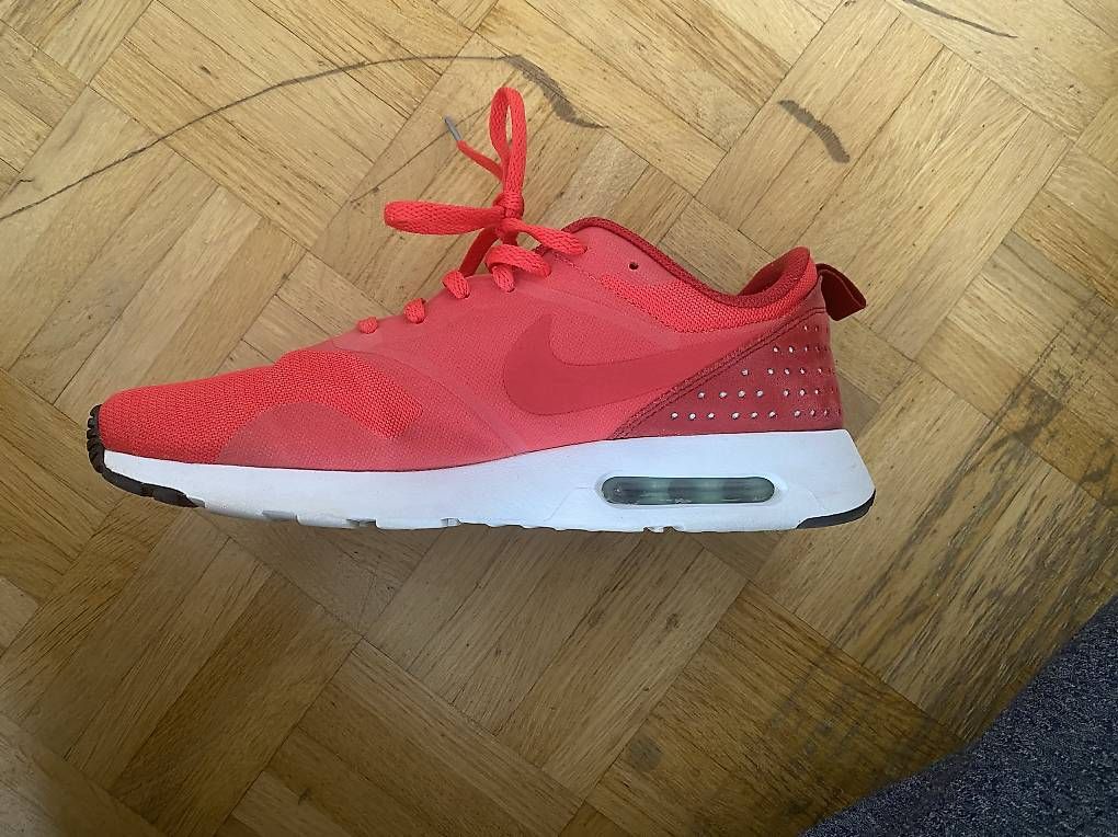Scarpe da uomo: Rote Sneaker | Nike Air Max – Nuovo e nell'imballaggio originale da Laufen venduto da Looc_ 3