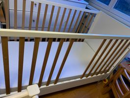 Kinderbett weiss mit Matratze guter Zustand