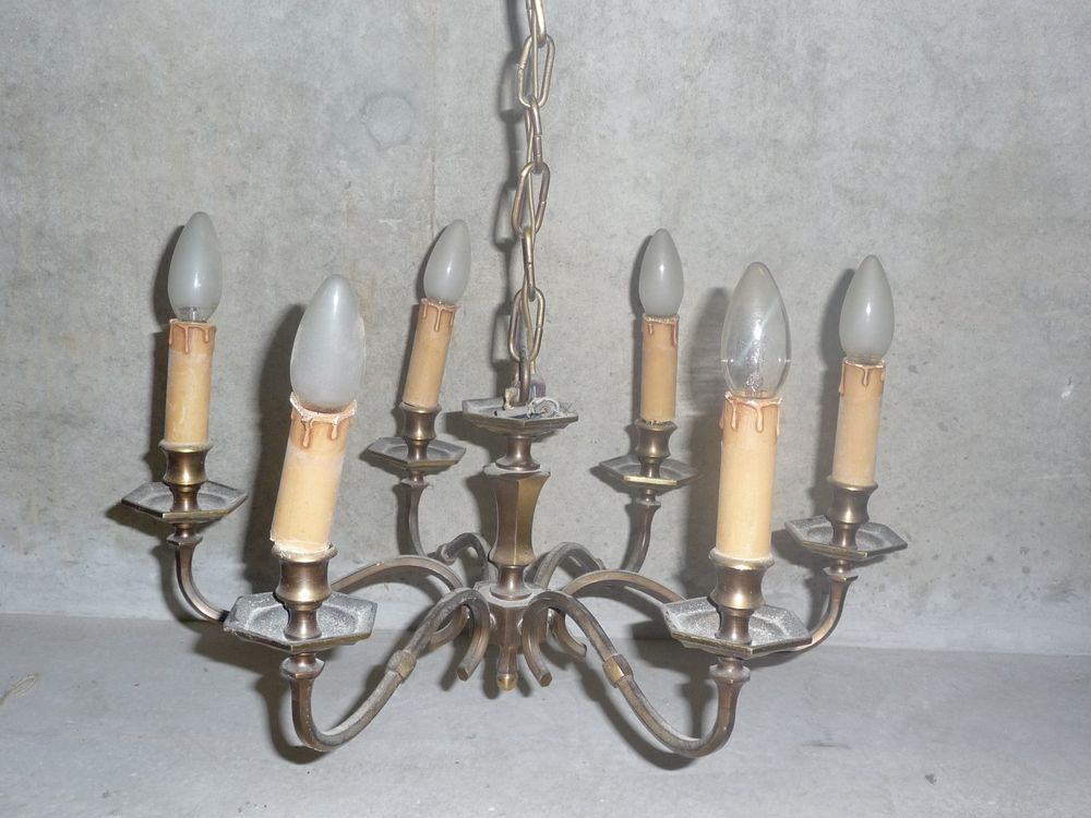 Lustres & lampes de plafonds: 1 Deckenleuchte, 8-flammig, Bronze – D'occasion à Nussbaumen AG par erfolg25
