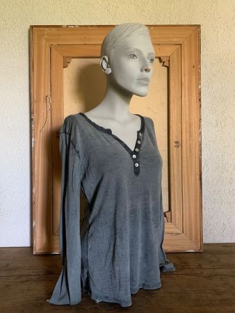 T-Shirt Langarm-Shirt mit 5 Knöpfen grau XL
