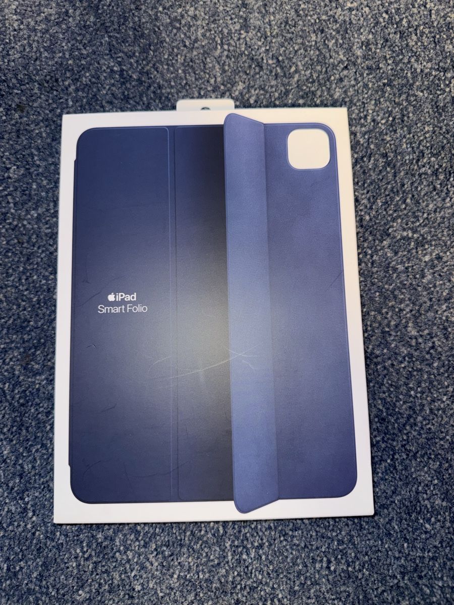 Apple Coques & Sacs: iPad 11 Smart Hülle – Neuf (Voir description) à Chur par Iceboozer