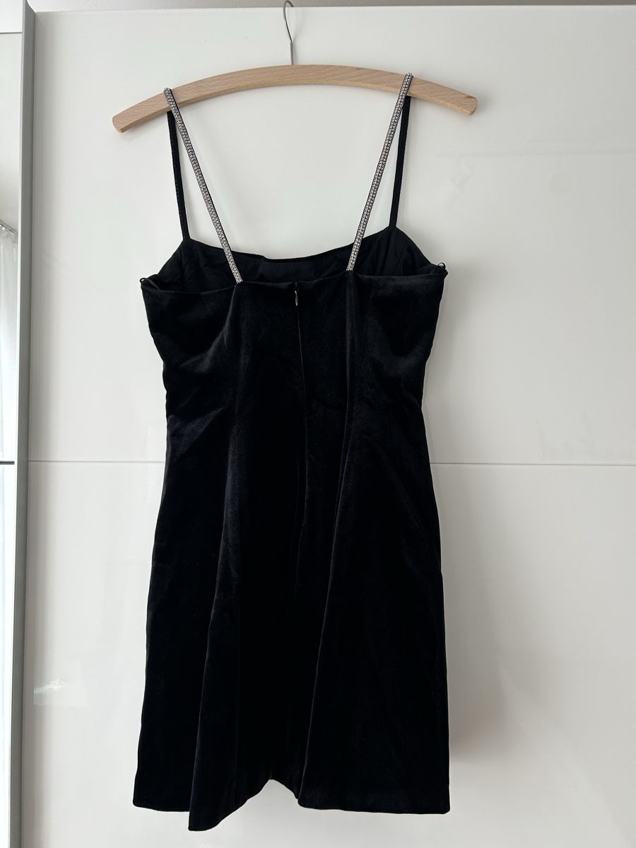 Zara Vestiti: Zara Samtkleid Schwarz, Gr. M, NEU – Nuovo e nell'imballaggio originale da Baden venduto da line_onigiri 1