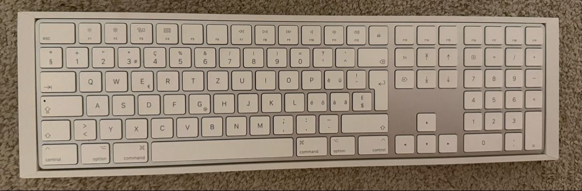 Apple Claviers: Apple Magic Keyboard – D'occasion à Bassersdorf par wuno14 1