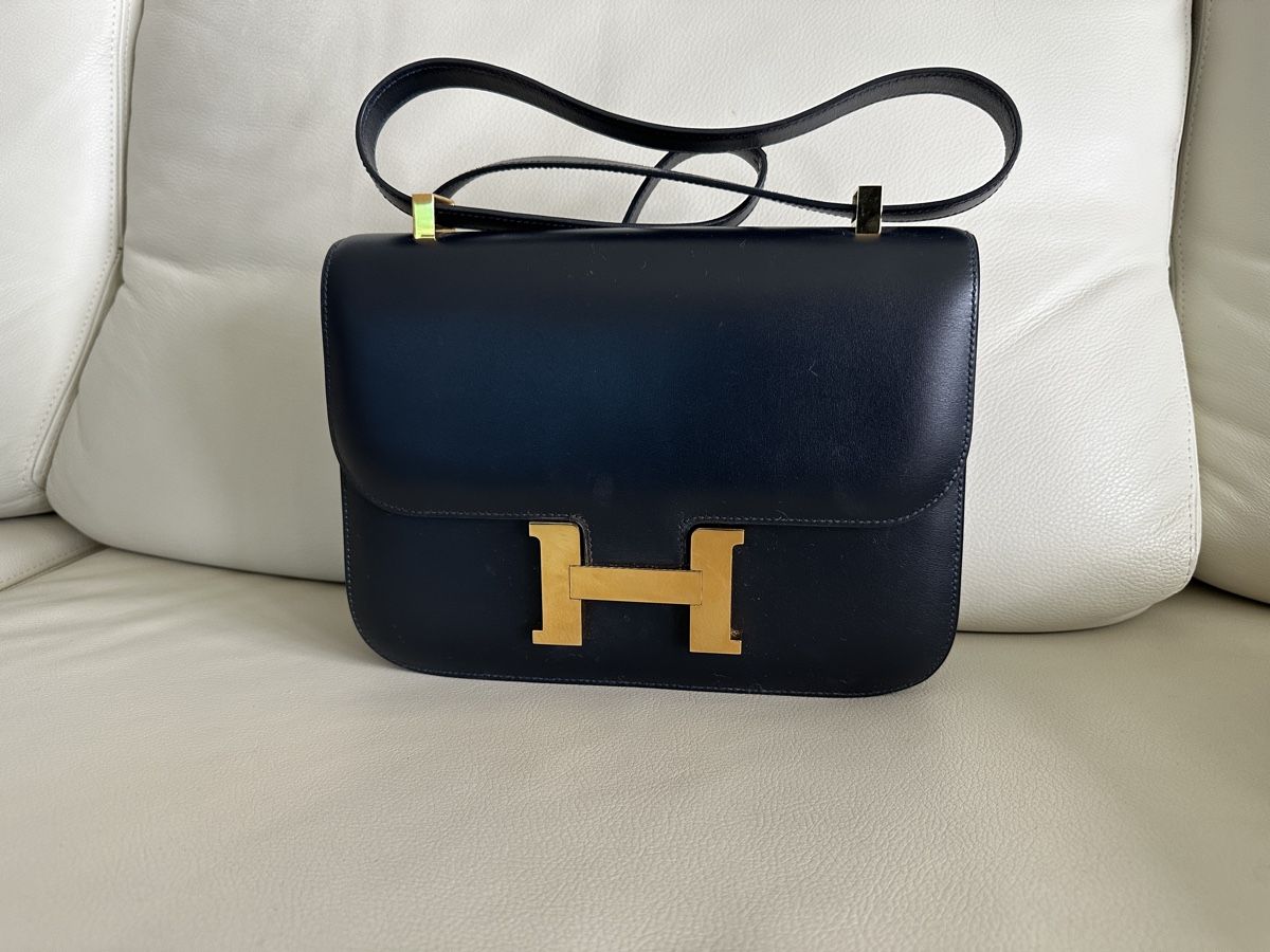 Hermès Borse: HERMÈS PARIS Constance 24, navy – Nuovo (secondo la descrizione) da Reinach BL venduto da Tropic_Paradise