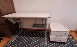 Kinderpult Kettler (höhenverstellbar) mit Korpus
