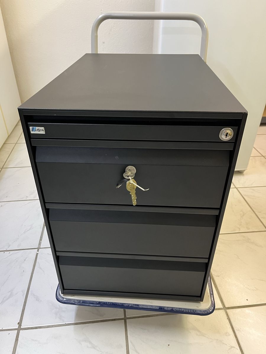 Armadi: Lista Schubladen Schrank  – Usato da Olten venduto da krabe05
