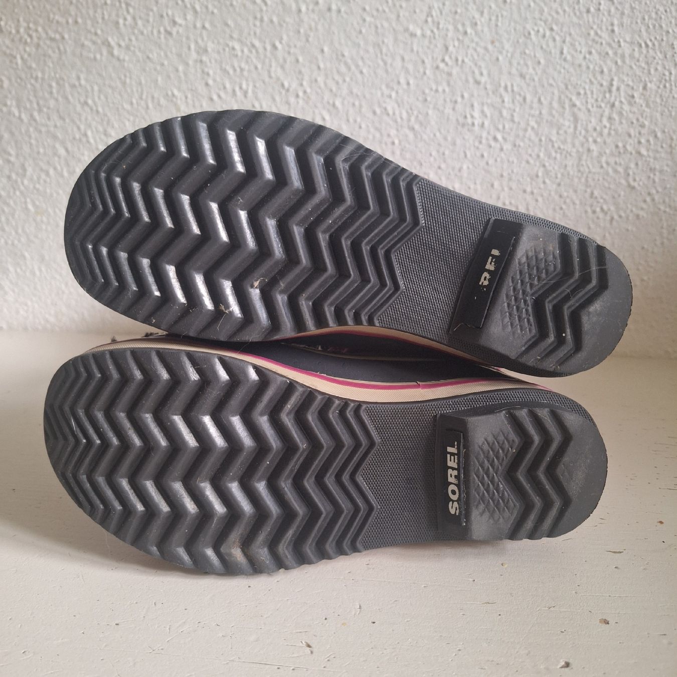 Sorel Scarpe per ragazze: Sorel Mädchen Grösse 33 – Usato da Richterswil venduto da C011 4