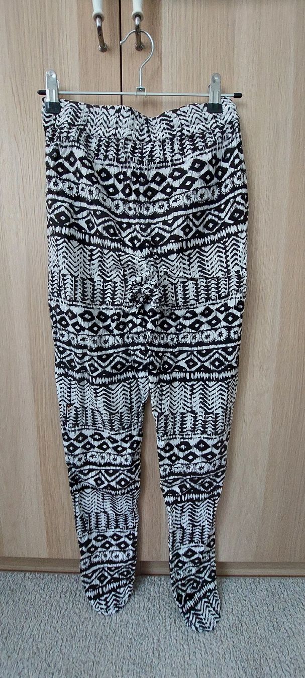 Pantaloni: leichte Sommerhose 134/140 – Usato da Zürich venduto da Anibas1 1