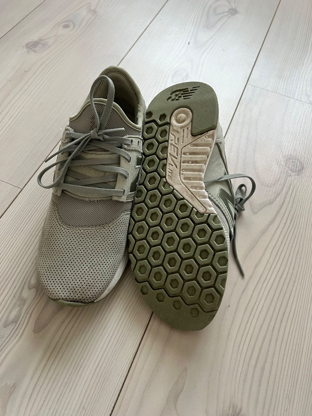 New Balance Chaussures femmes: Sneaker – D'occasion à Dübendorf par geiserfamily 1