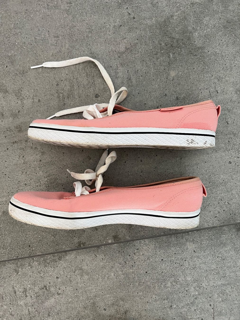 Adidas Scarpe da donna: Adidas sneakers – Nuovo (secondo la descrizione) da Cama venduto da UnleashdByAna 7