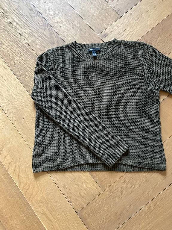 Top: Pull court Mango casual coton vert olive taille M  – Usato da Renens VD venduto da chrstn