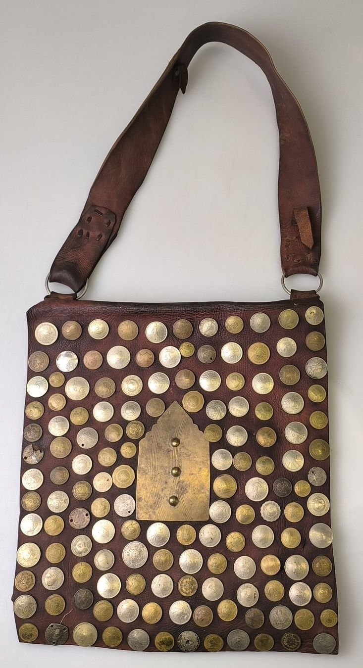 Taschen: Wasserträgertasche aus Marokko – Gebraucht aus Rüti ZH von Restwert_Rueti_ZH