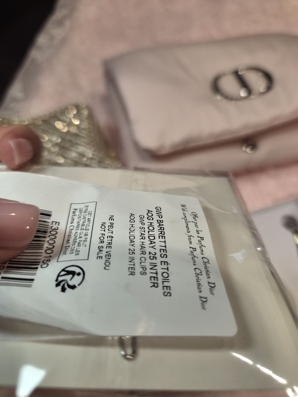 Dior Accessori per capelli: Dior Gifts Set – Nuovo (secondo la descrizione) da Thun venduto da inuyasha93 4