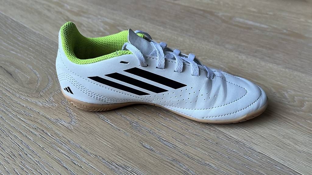 Schuhe für Jungen: Hallenschuhe Adidas Deportivo Gr. 33 – Gebraucht aus Bremgarten AG von paninaro282 1