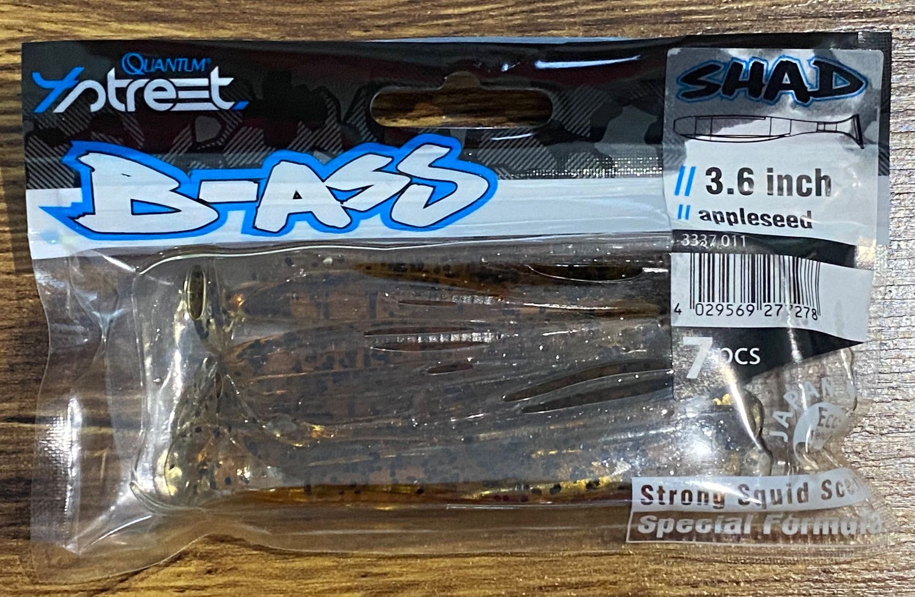 Köder: QUANTUM 4street B-Ass Shad 3.6 9.1cm – Neu und originalverpackt aus Widnau von Fishingtackle_Oggy