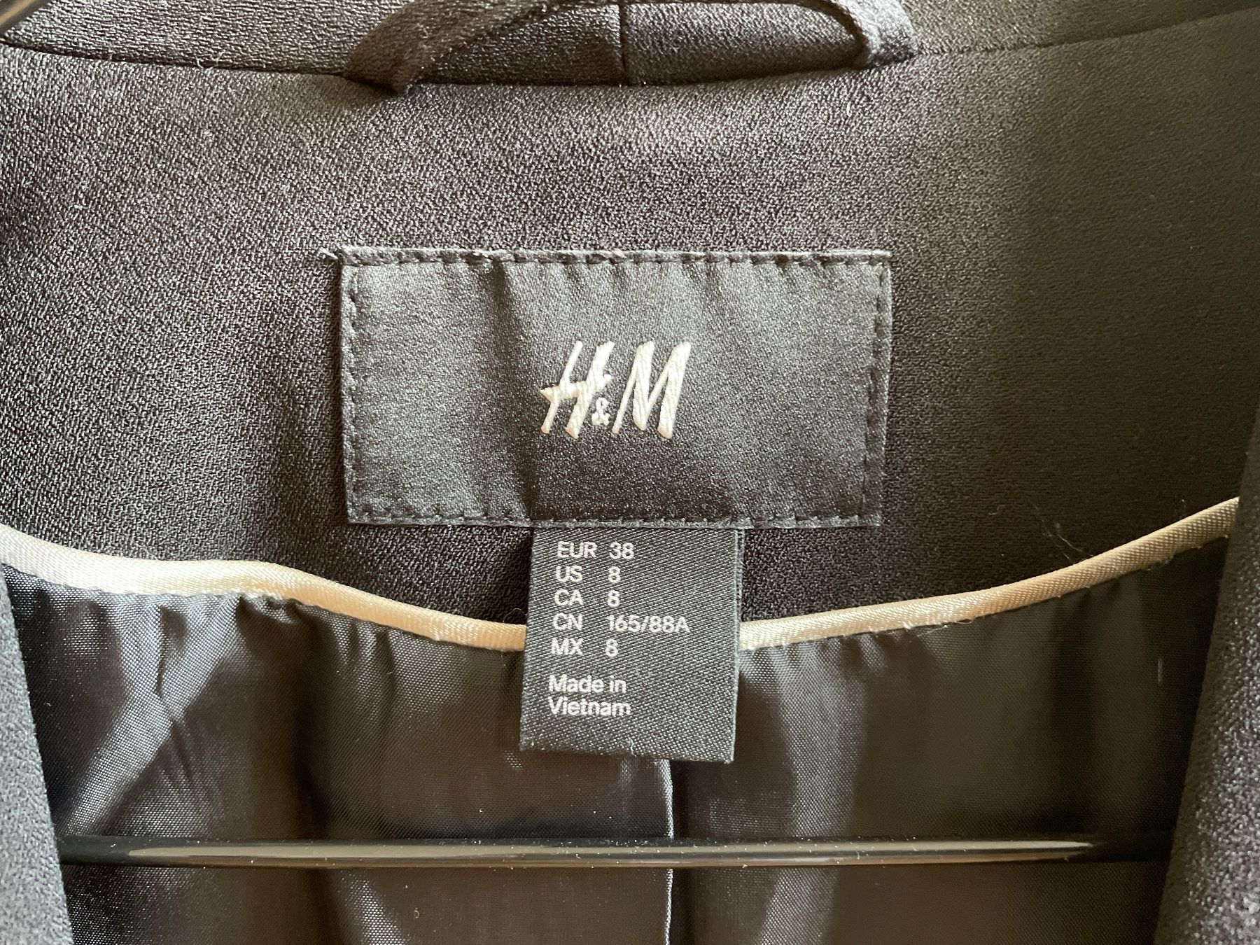 H&M Giacche: Blazer von H&M – Nuovo (secondo la descrizione) da Meggen venduto da BertaundAnton 1