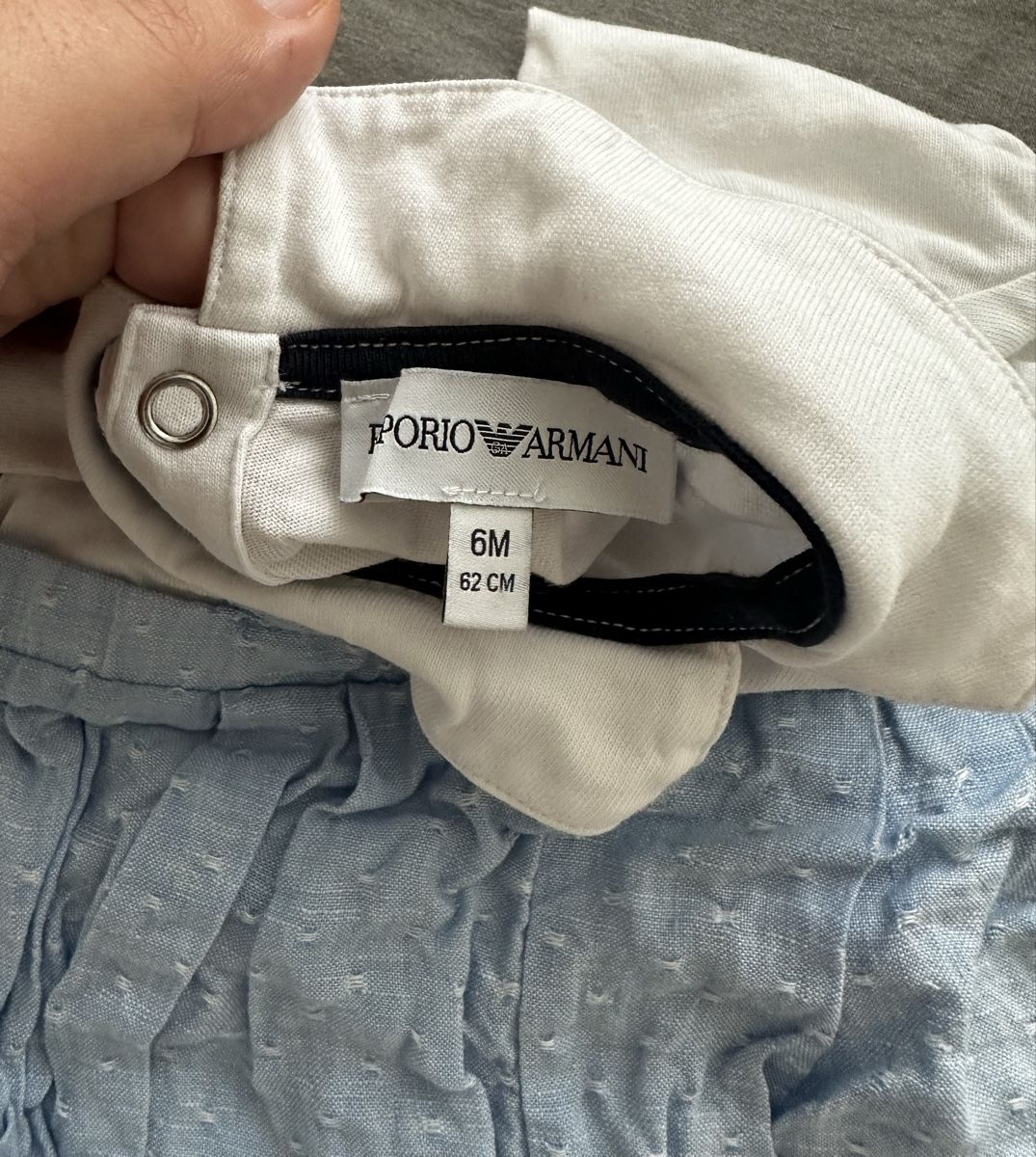 Armani Strampler: Babyoverall Emporio Armani – Gebraucht aus Dürrenroth von tvy_bh56 1