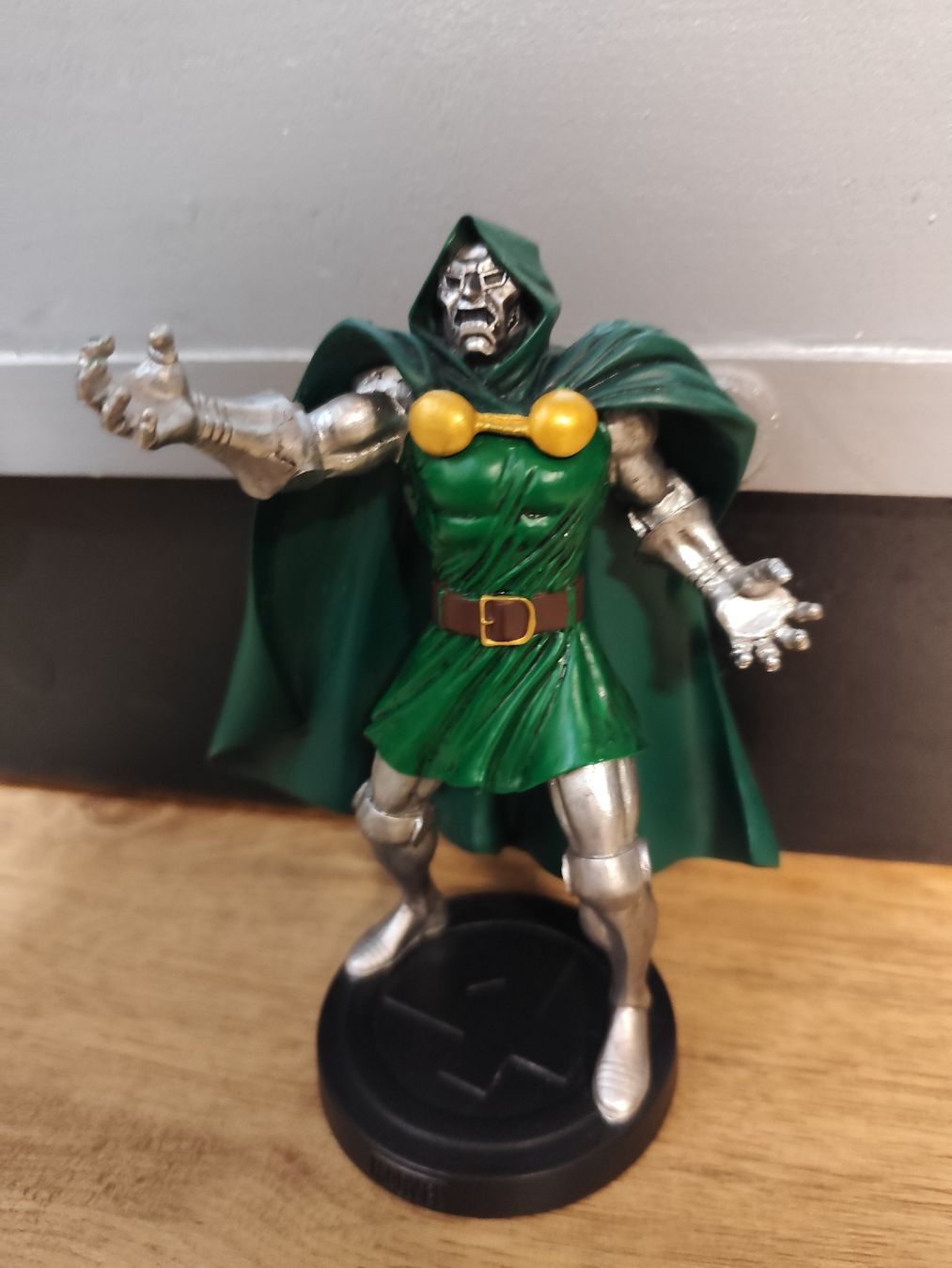 Marvel Statuette: Marvel Doctor Doom Figur – Usato da Buchs SG venduto da OuterRim86 1